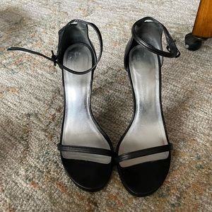 Stuart Weitzman Nudist